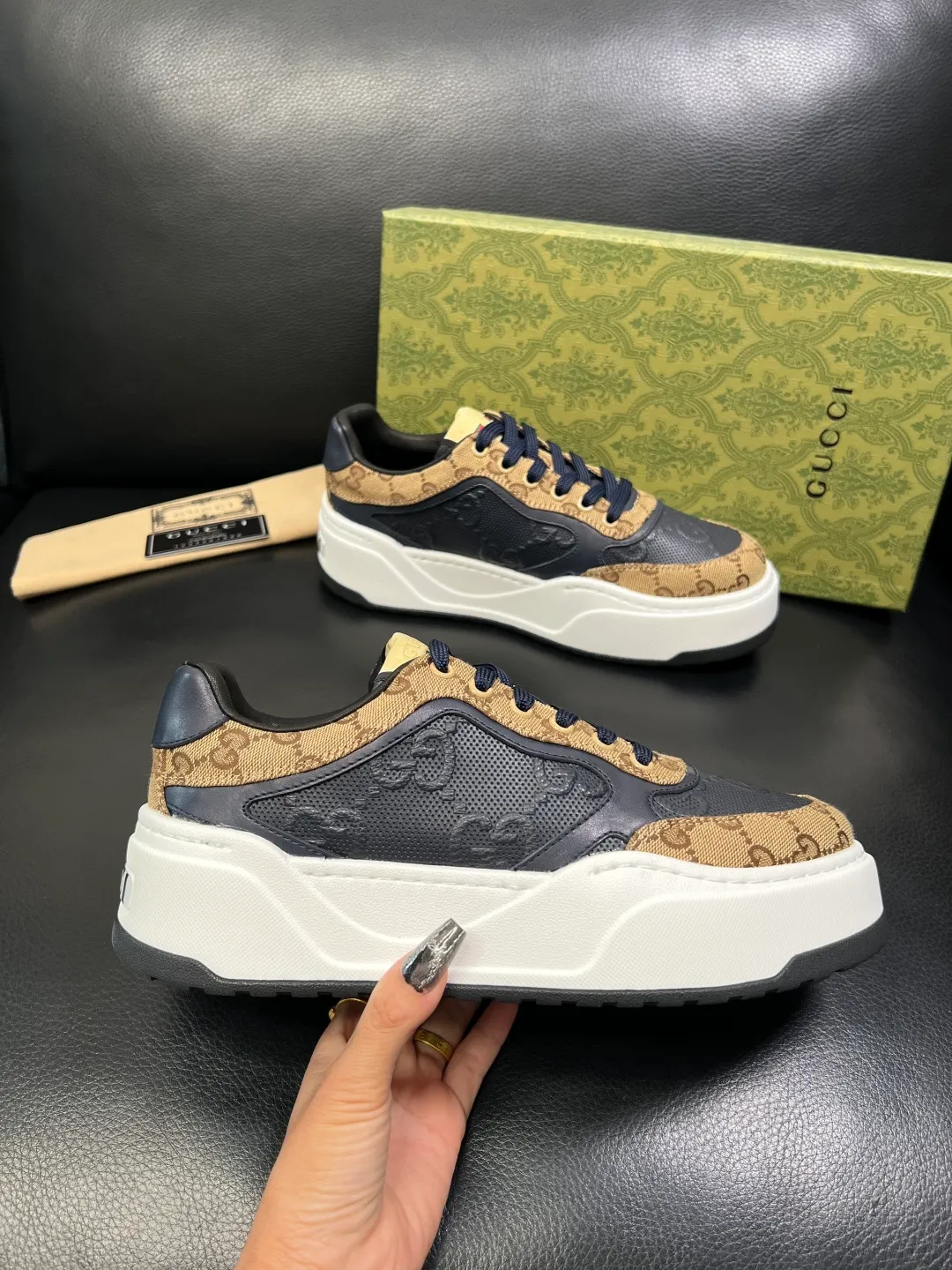 Men's shoes 💰840 Gucci high quality top crafts Gucci counter new original factory configuration, imported cowhide fabric from Italy, imported cowhide lining, breathable and comfortable, sole: original factory special supply original sole super comfortable, original factory and single goods, welcome to compare, code number 38-44 (customized 45 46)